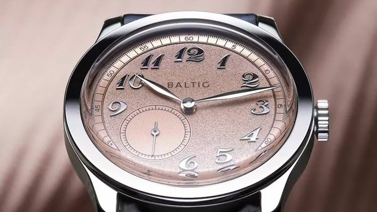 ヘサライト ドーム風防 ヴィンテージ腕時計 光の歪み