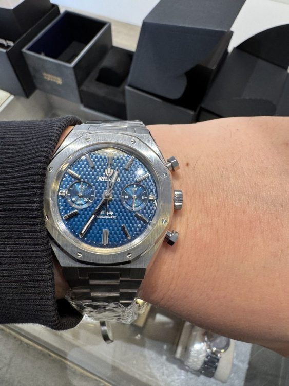 Nivada Grenchen / ニバダ グレンヒェン F77 クロノ メカクウォーツ